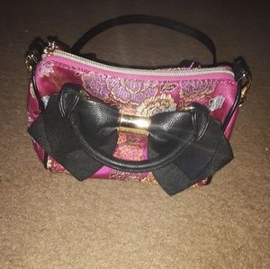 Shoulder bag